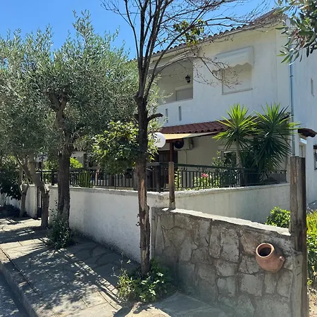 Casa Di Theo Villa Palaiontsiflikion Exterior photo